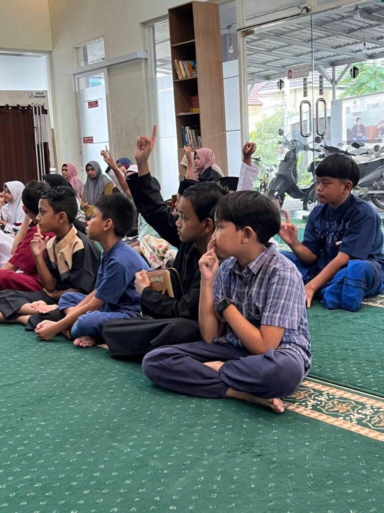 Majelis Anak Peradaban Spesial Ramadhan Digelar Bersama dengan Penyaluran THR untuk Anak Yatim Hebat
