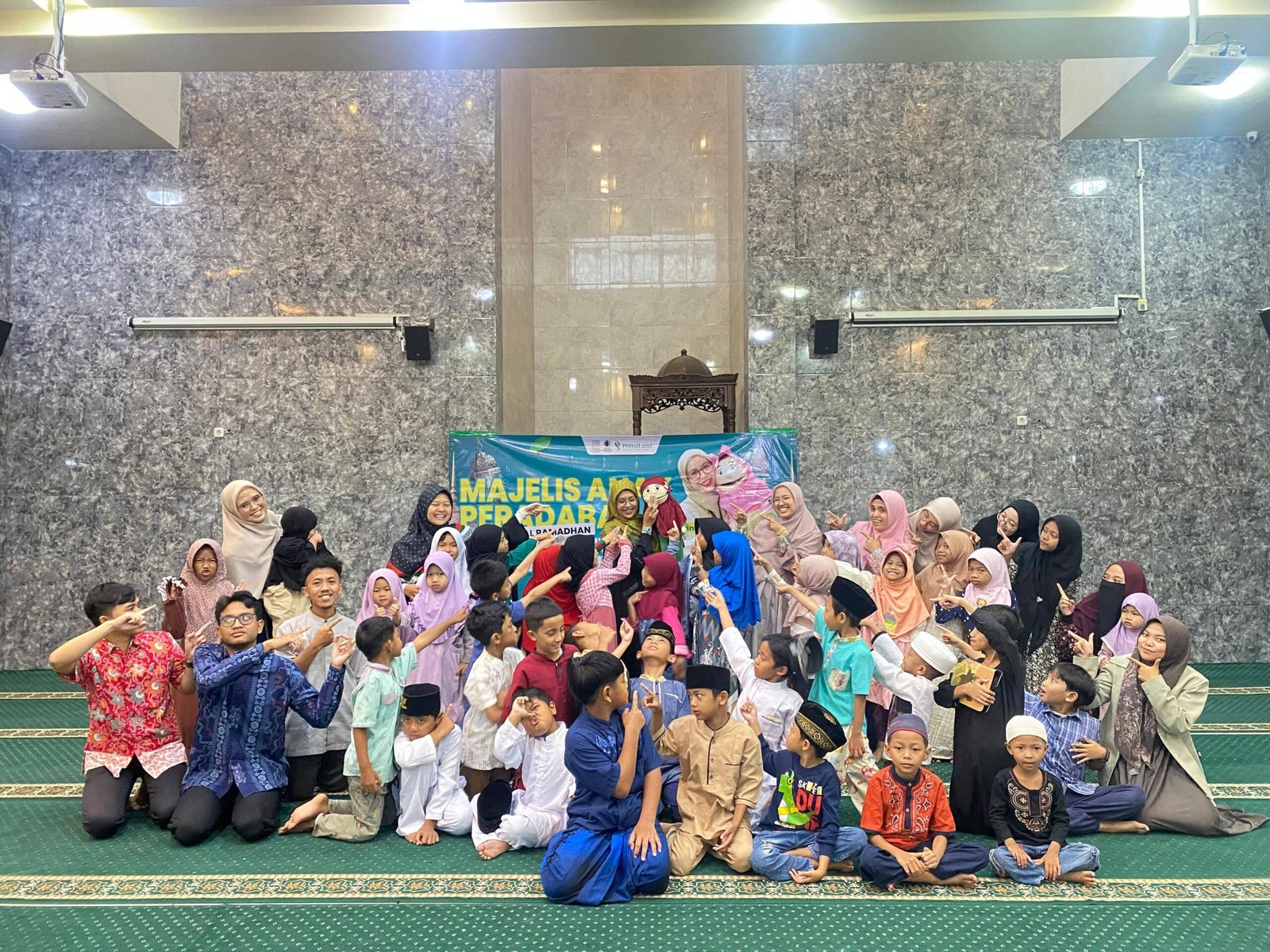 Majelis Anak Peradaban Spesial Ramadhan Digelar Bersama dengan Penyaluran THR untuk Anak Yatim Hebat